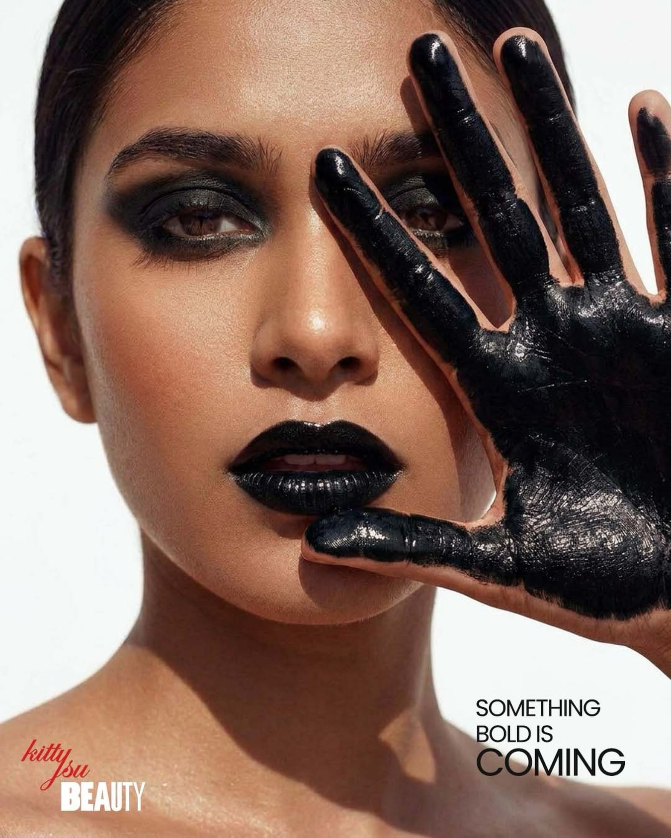 Bold Colour, Beautiful Definition with High Pigment Lipstick