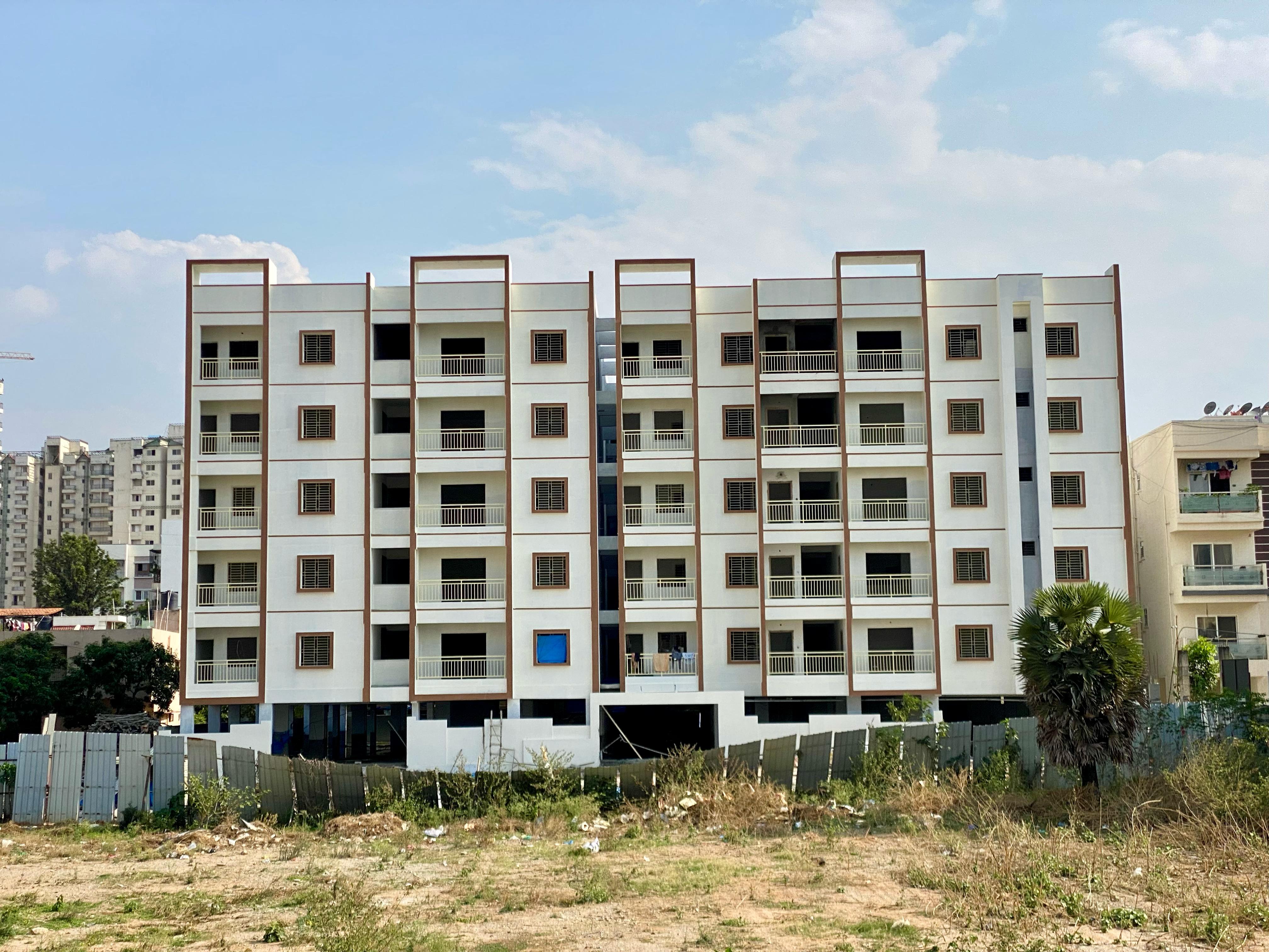 Spacious 2 & 3BHK Ready-to-Move Luxury Apartments for Sale | KPL Saurabha, Banjara Layout